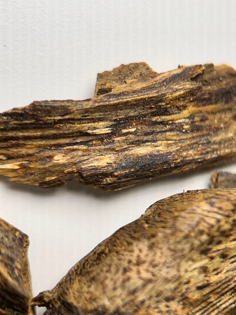 お香 天然沈香 六国五味聞香用 伽羅 香木 2-S-10.155の通販はau PAY