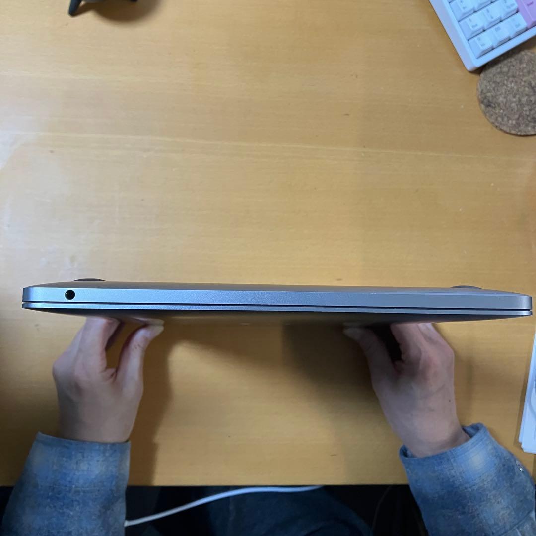 MacBook Pro 2020 intel 充放電186回 箱ありの通販はau PAY マーケット