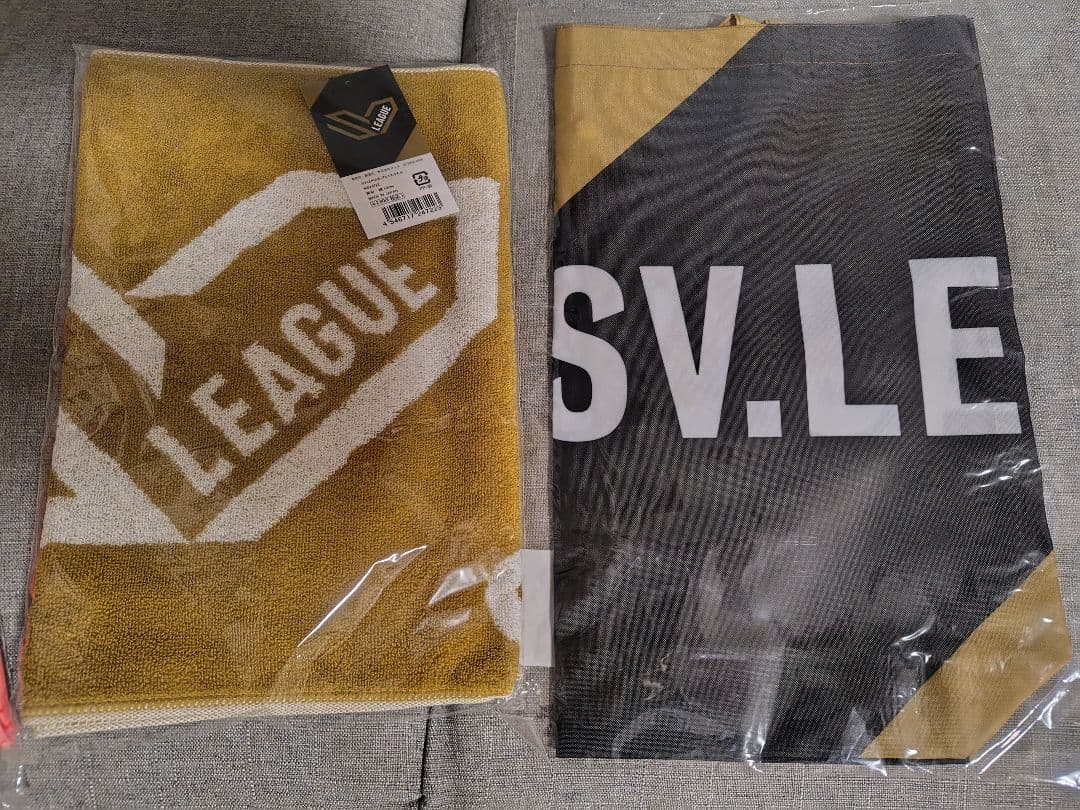 J*3様 サントリーサンバーズ 小川智大サイン入りユニフォーム XLサイズ