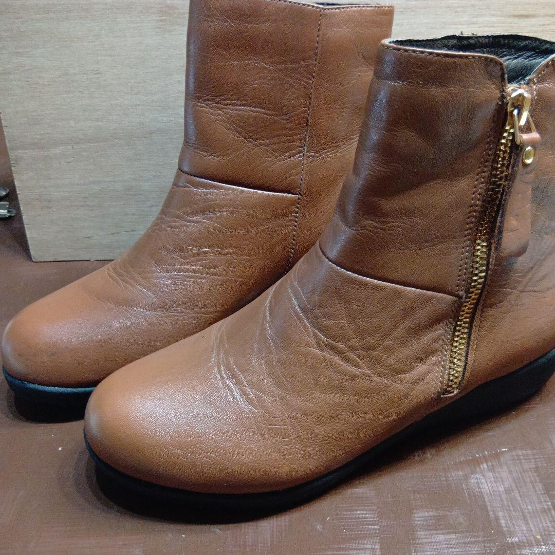 ブラウン レザー ショートブーツ ジッパー付き - メルカリ