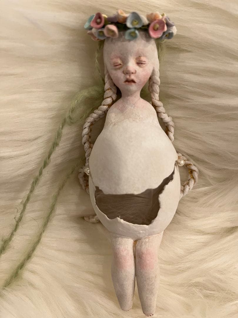 手作り卵型人形 花冠付き　作家　haruhiさま 卵型のまーるいお雛様〜身近な廃材で楽しむ製作遊び〜 | 保育と遊びの