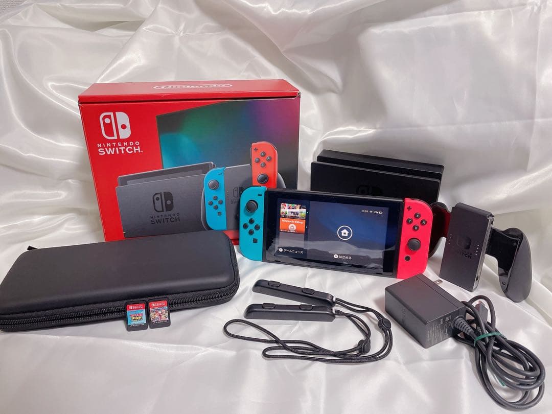 Nintendo Switch 本体＋周辺機器＋ソフト２本【動作確認済み】 Nintendo Switch 【新品・未使用品】 2 BEE-S-KB6CA （日本語・国内