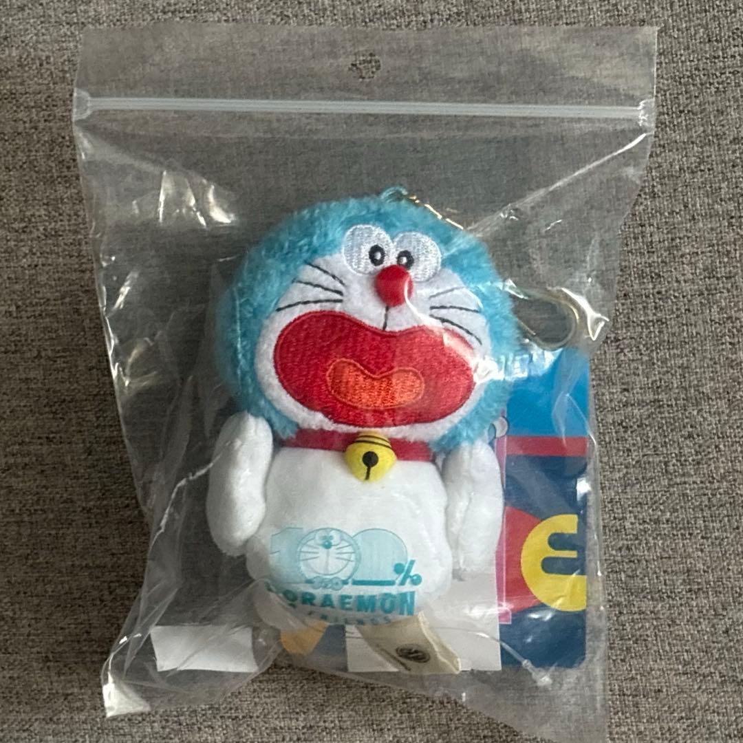 超希少_入手困難】ドラえもん 上海限定 光る！ぬいぐるみキーホルダー