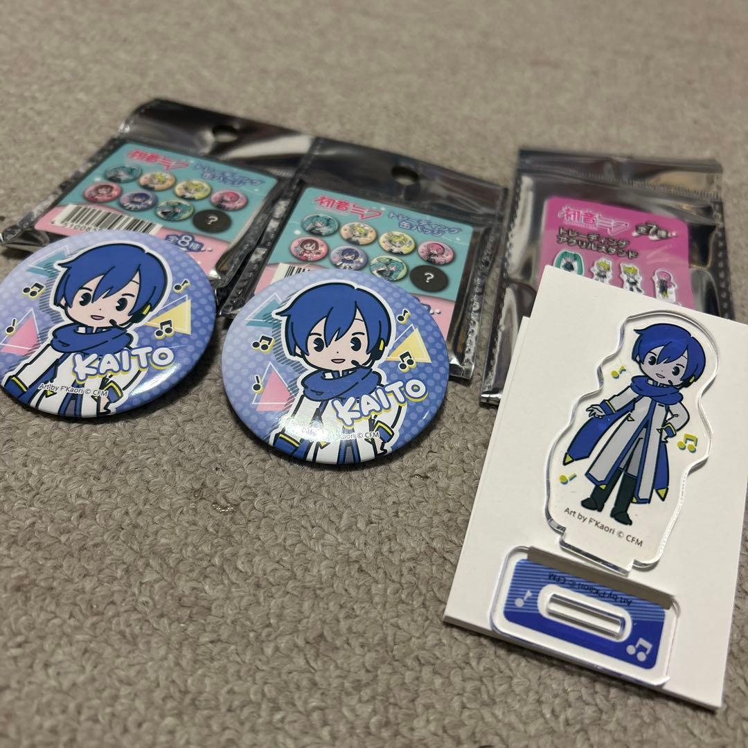 KAITO 百均 アクリルスタンド＆缶バッジ - メルカリ