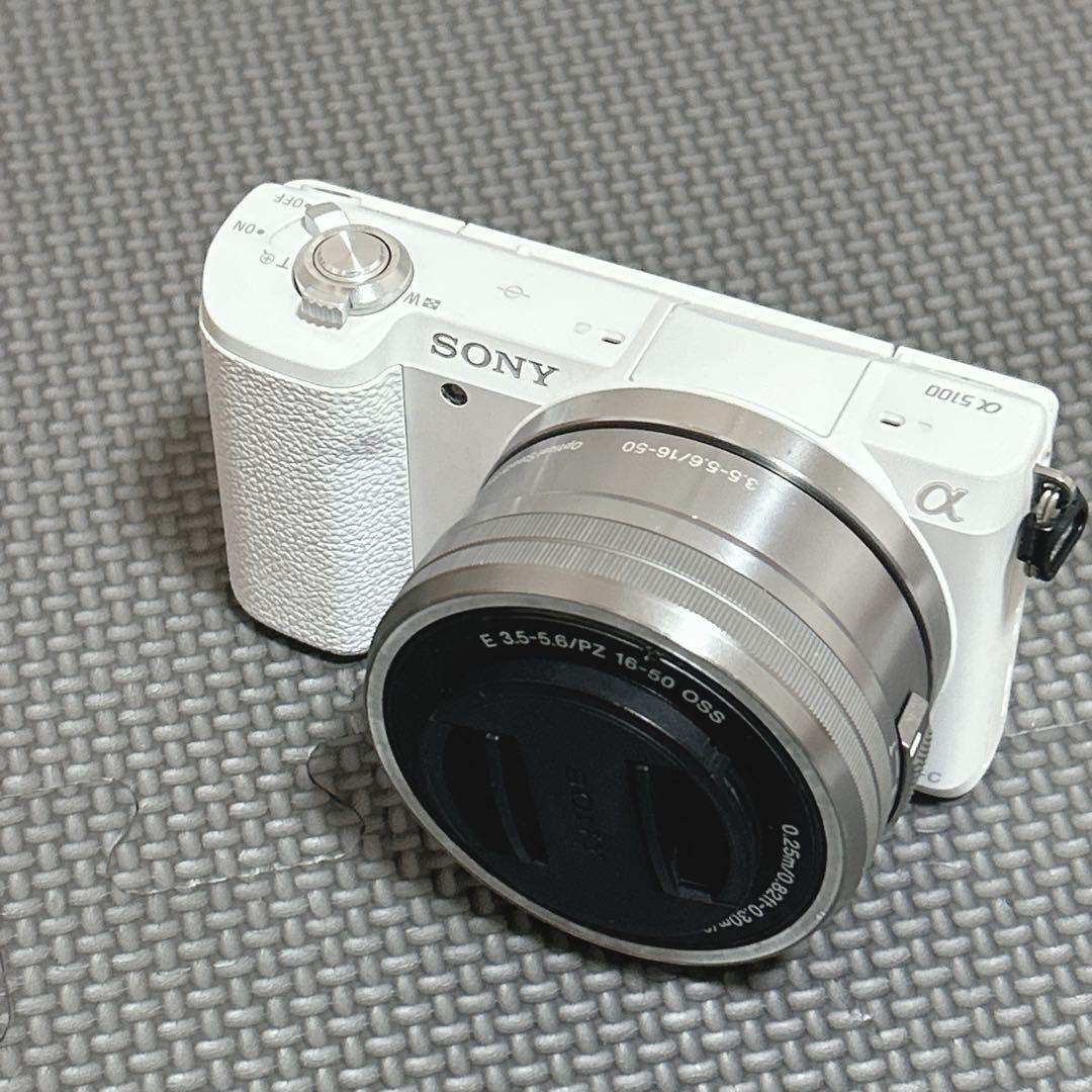 SONY α5100ミラーレス一眼 カメラパワーズームレンズ - メルカリ