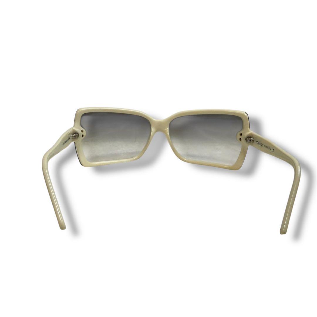 箱付き シャネル 1762 ココマーク サングラス 白 イタリア製 - 小物セール