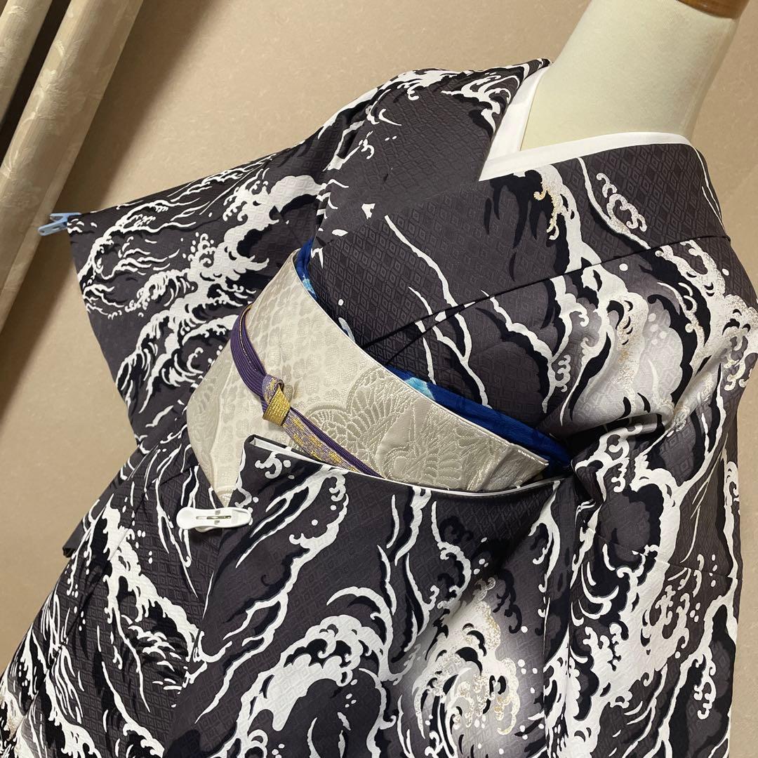 もんぷちさまご成約　成謙工房謹製　大胆な波飛沫の描かれた訪問着