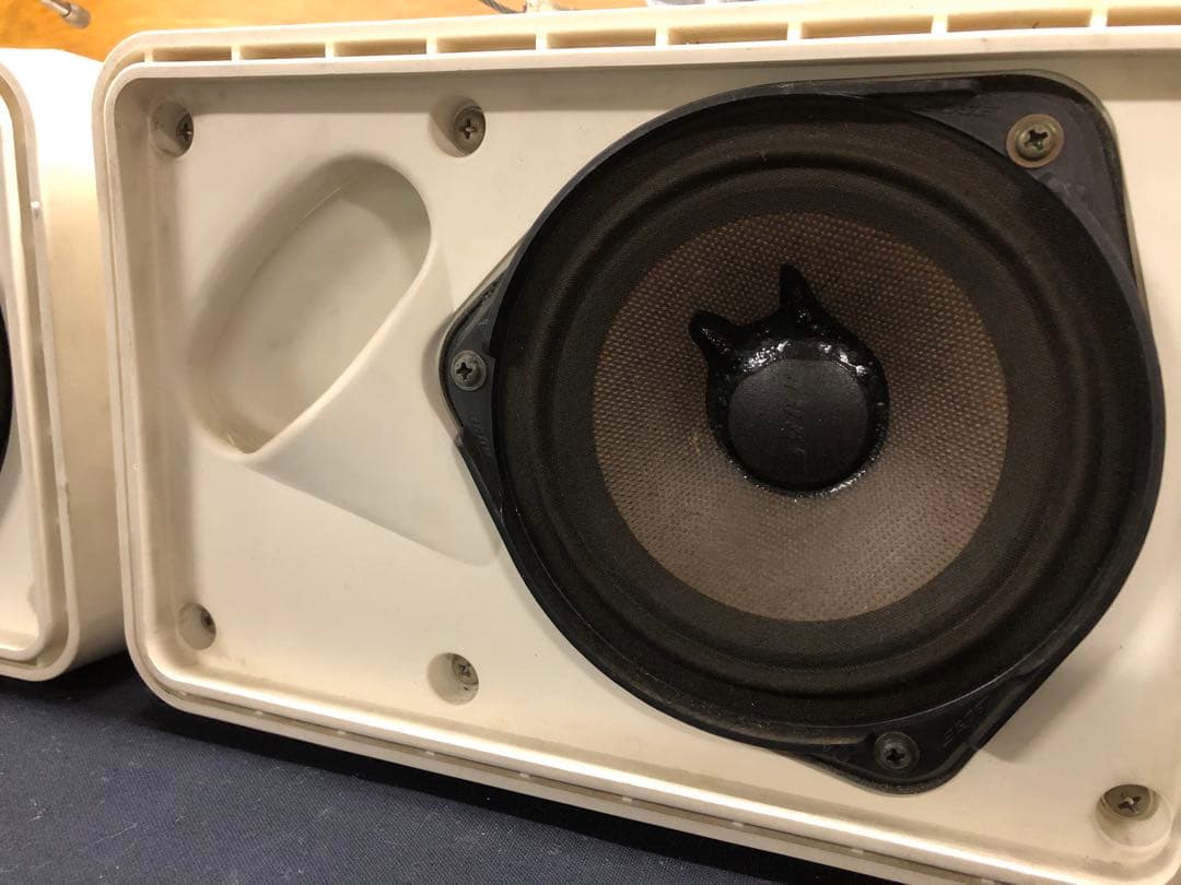 BOSE111ADW ペア 天井吊りブラケット付 中古