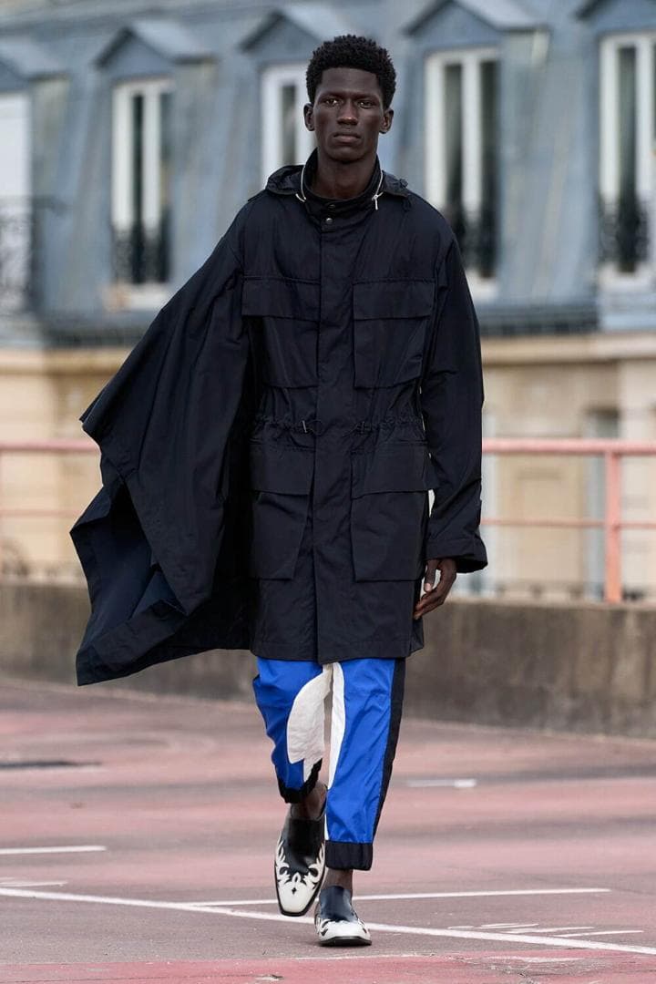 楠木ともり narrow MOD COAT