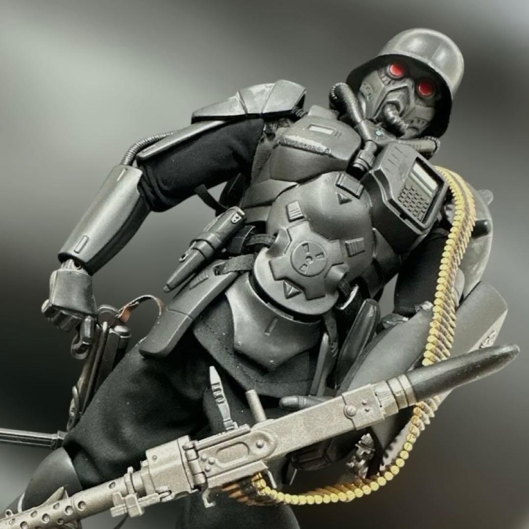 紅い眼鏡』特殊強化服プロテクトギア・ケルベロスフィギュア - メルカリ