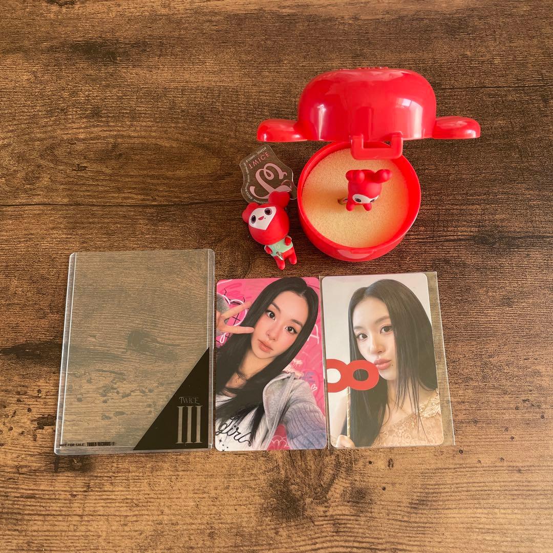 TWICE チェヨングッズセット（トレカ、キーホルダー等） - メルカリ