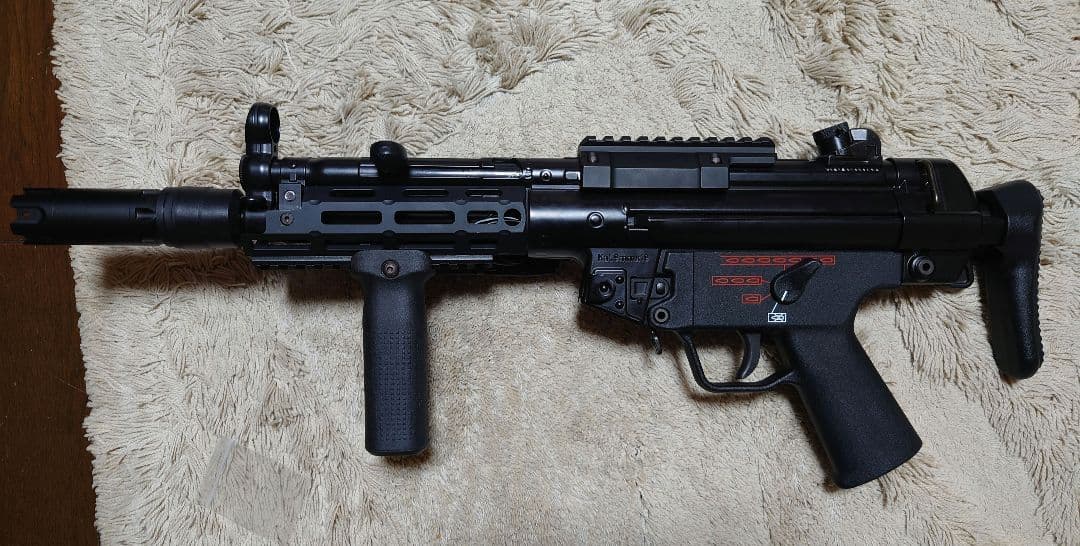 次世代電動ガン MP5A5外装カスタム マグプルシュリング 次世代/スタンダード MP5 A4/A5 MAGPULスタイルハンドガード ver.3