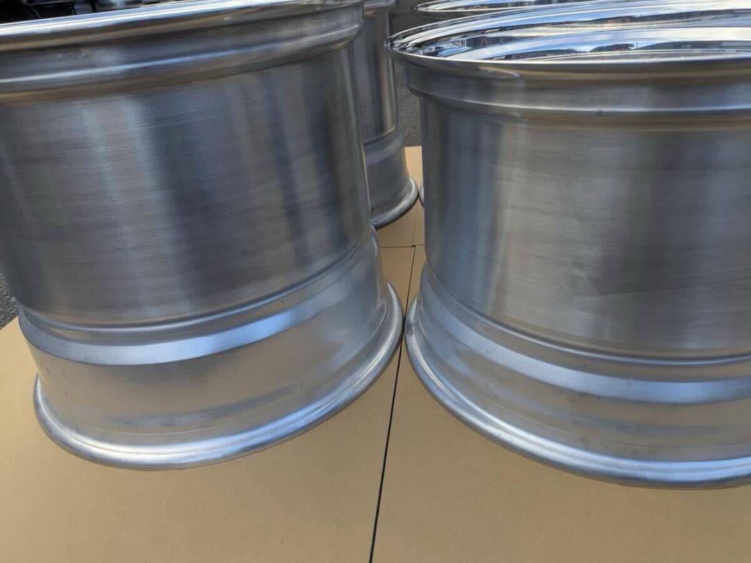 美品 極太 深リム SSR エイグル ストラッセ 18インチ 4本 リバレル