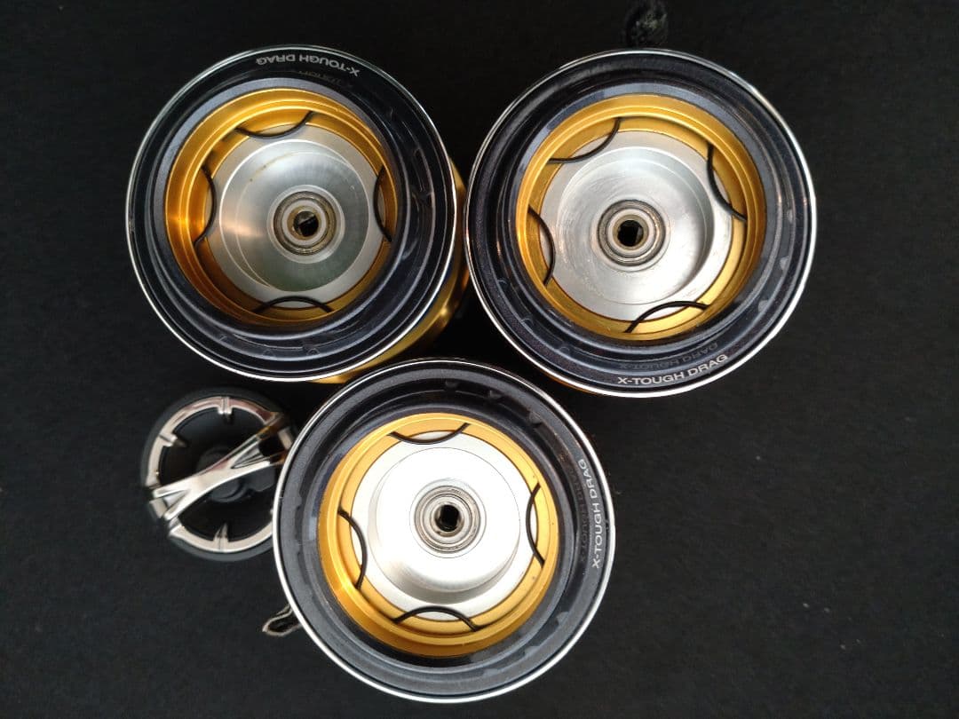 SHIMANO15Tツインパワー5000HG 予備スプール2個付き