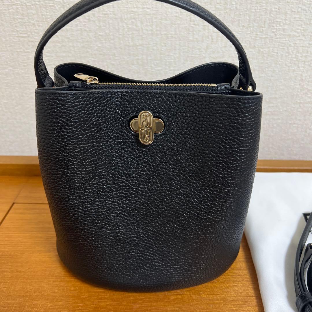 FURLA ダナエ 2way ブラックレザー ショルダーバッグ - メルカリ