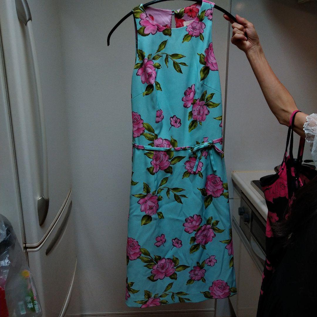 ジーザスディアマンテ 膝丈花柄ワンピース - メルカリ