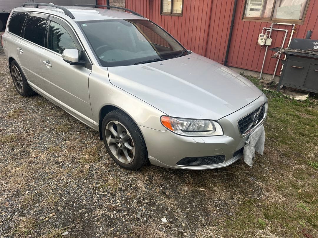 フ*ノ様 2010年式　ボルボ　V70 2.5LT