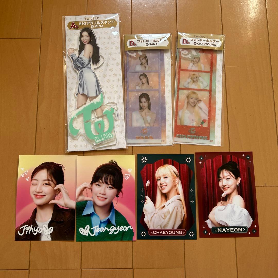 TWICE アクリルスタンド & フォト セット - メルカリ