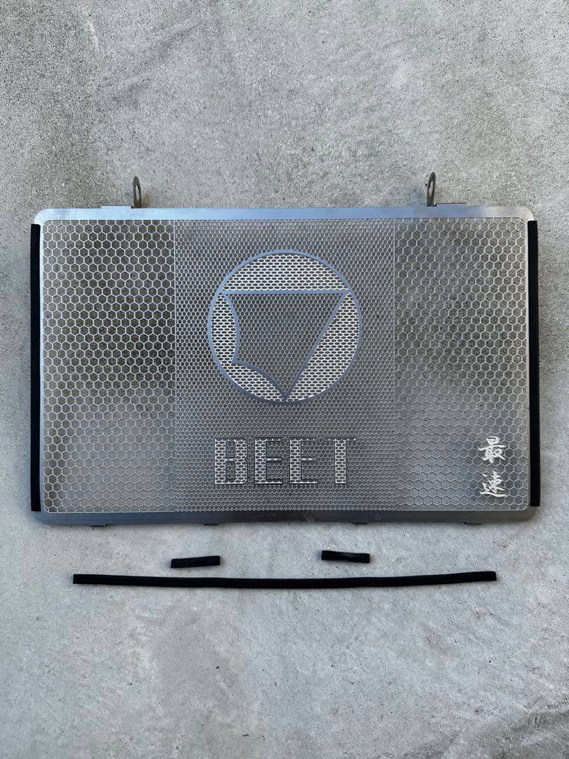 BEET製　ラジエーターカバー　ZRX1200DAEG 最速 Amazon | ビートジャパン ラジエターガード(シルバー) ZRX1200 DAEG