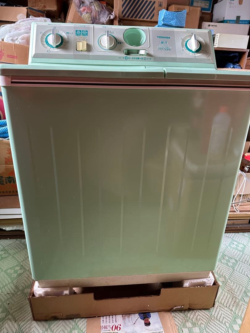昭和レトロ TOSHIBA 二槽式洗濯機 銀河 VH1330 ミントグリーン - メルカリ