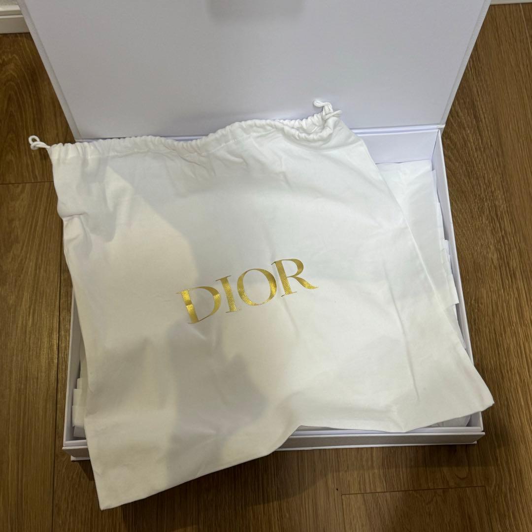 Dior ブックトート 空箱 布袋 リボン ショッパーセット - メルカリ