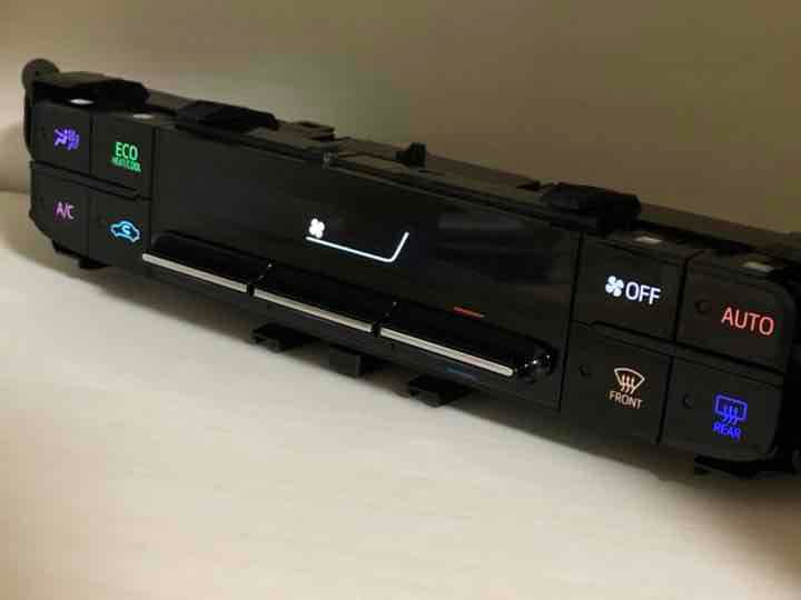 ZVW50 50系 プリウス 前期 エアコンパネル LED打ち替え済み - メルカリ