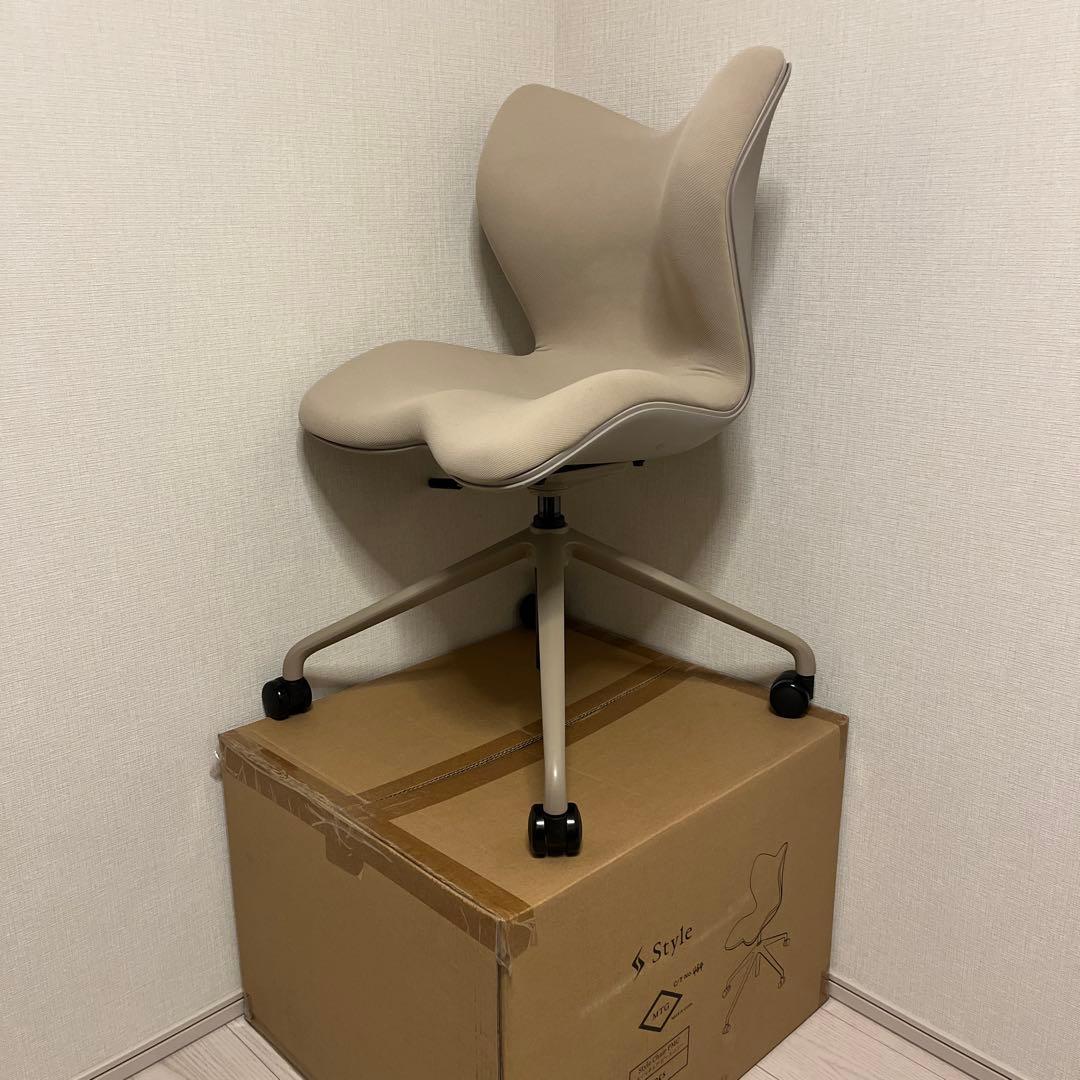 【ほぼ新品】MTG Style Chair PMC ブラック スタイルチェア 在宅ワークでもオフィスでも使えるキャスタータイプ2機種が登場「Style