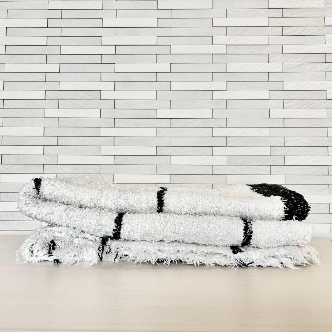 本日限り】モモナチュラル JARAPA RUG PIN LINE ラグ