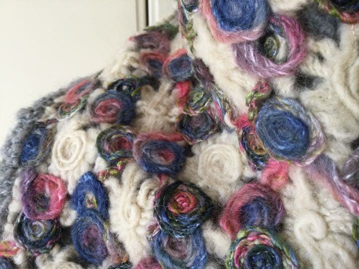 値下げ最終) M&KYOKO 豪華刺繍ネックウオーマー&クレマチスセーター