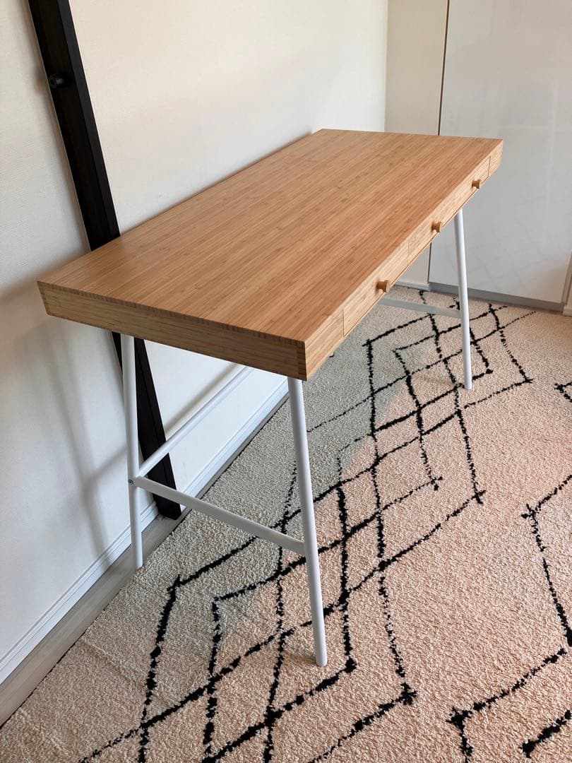 IKEA LILLÅSEN イケア リルオーセン デスク - メルカリ
