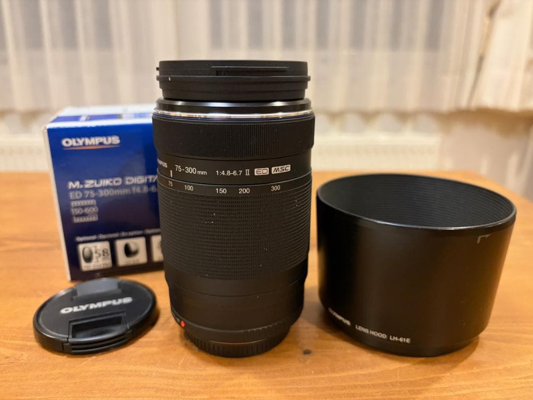 OLYMPUS　M.ZUIKO　75-300mm　f4.8-6.7 II