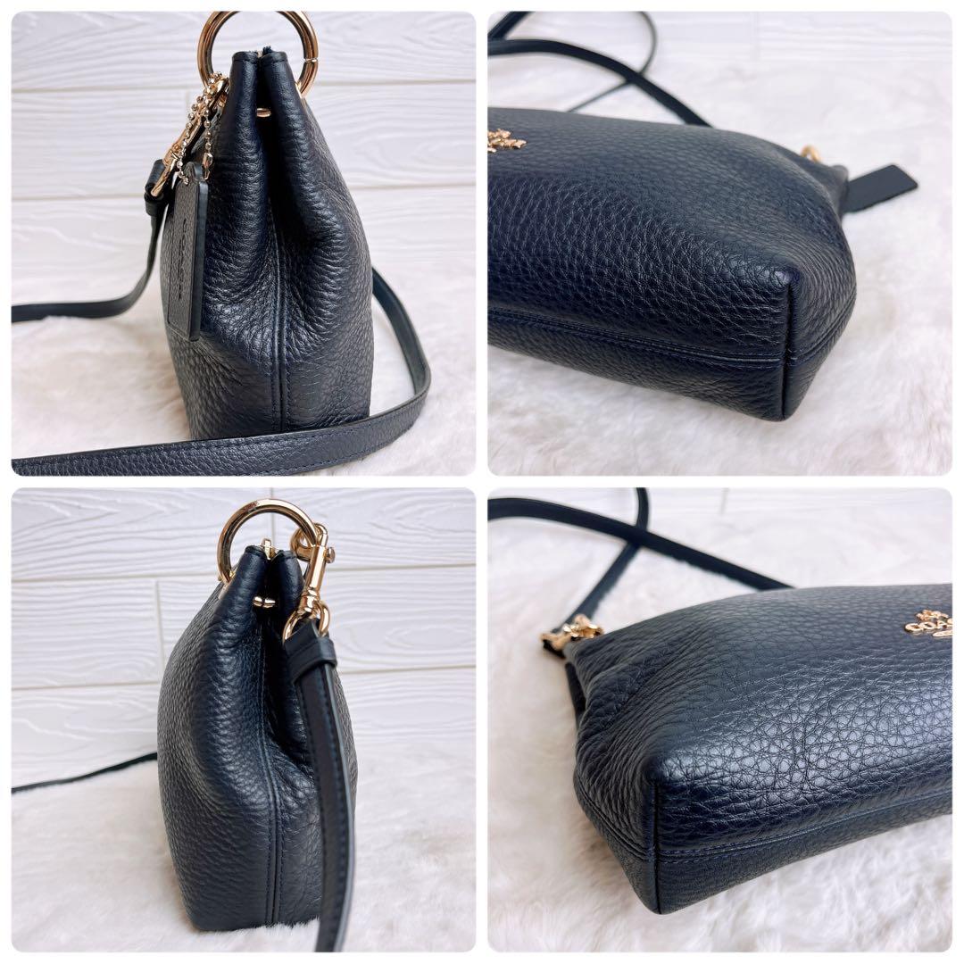 極美品☆COACHコーチ ショルダーカメラバッグ レザー ネイビー シボ革