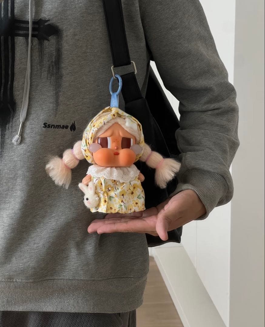 CRYBABY Vacation Mode On シリーズぬいぐるみペンダント - メルカリ