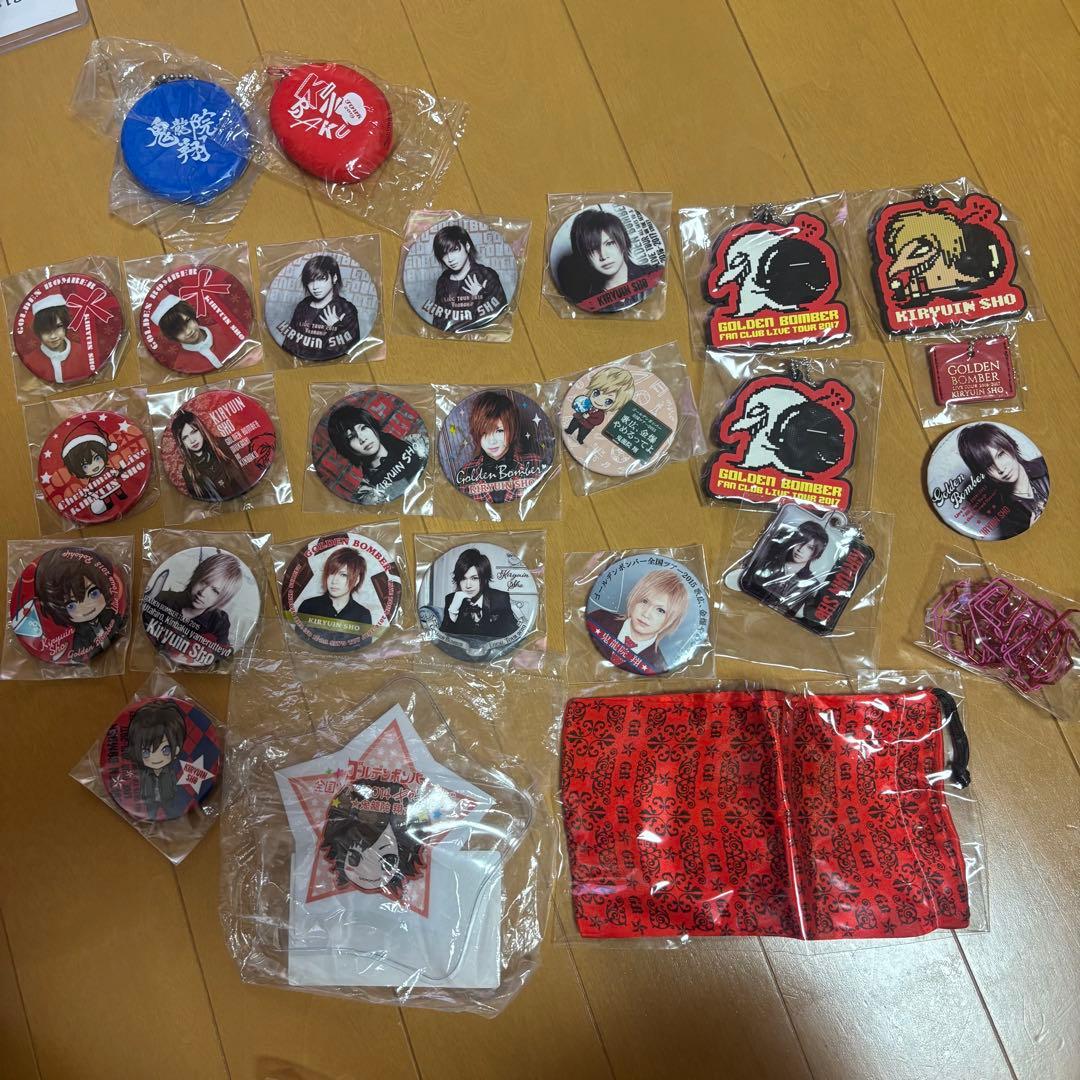 ゴールデンボンバー 鬼龍院翔 缶バッジ まとめ売り - メルカリ