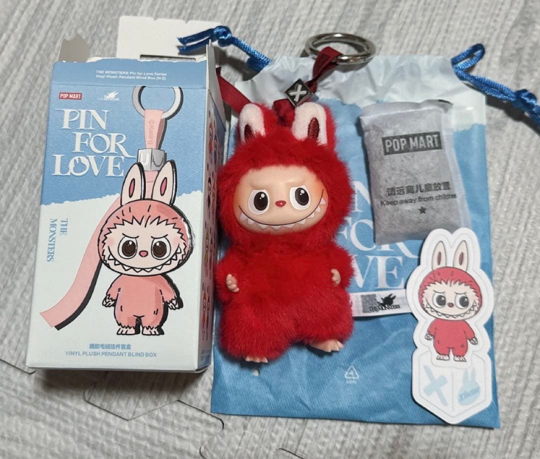 POPMART PIN FOR LOVE ぬいぐるみ ラブブ イニシャル X - メルカリ