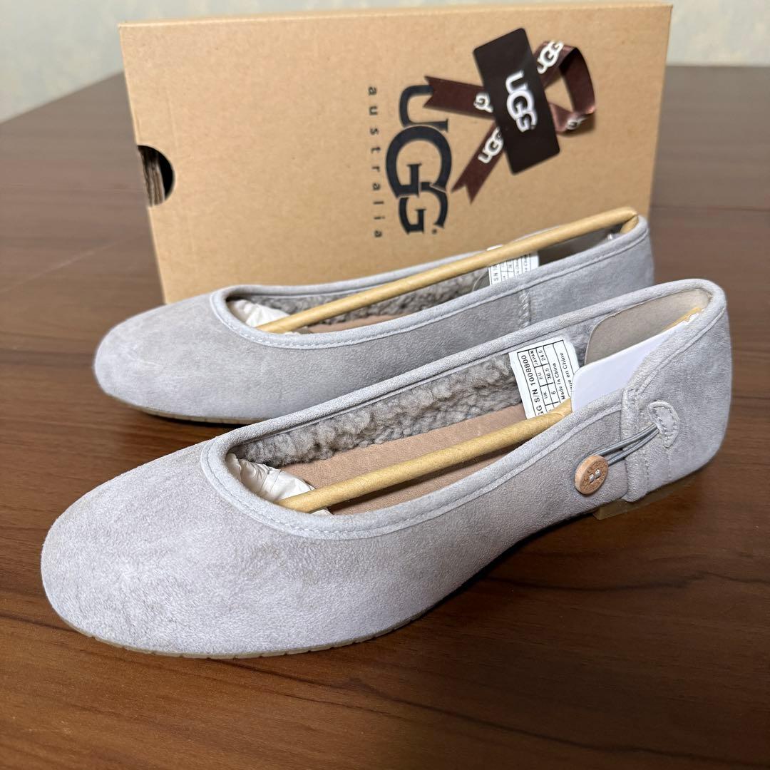 UGG グレー モカシンフラットシューズ 24.5cm