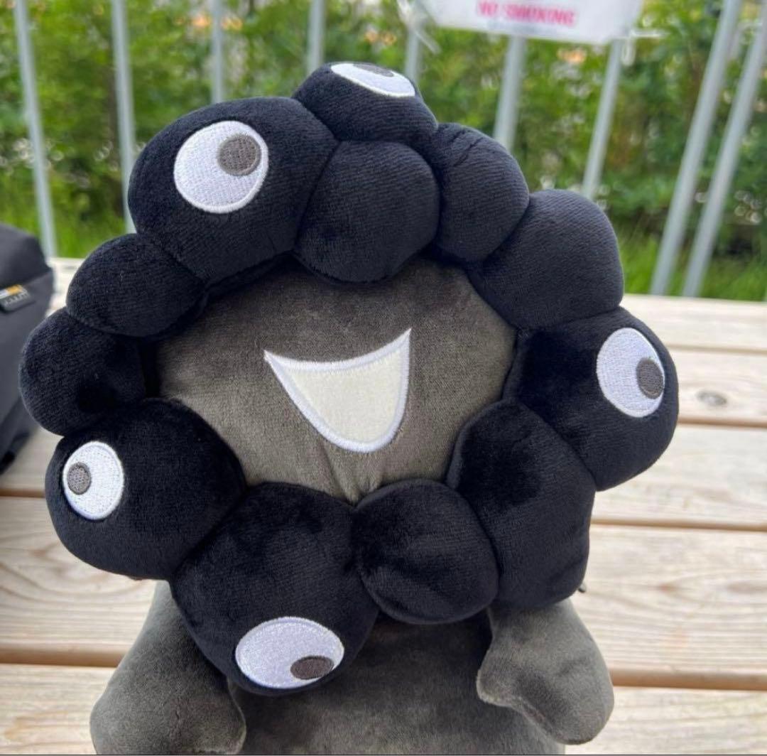 新品 黒ミャクミャク お手玉風ぬいぐるみ Mサイズ☆完売☆1点限り