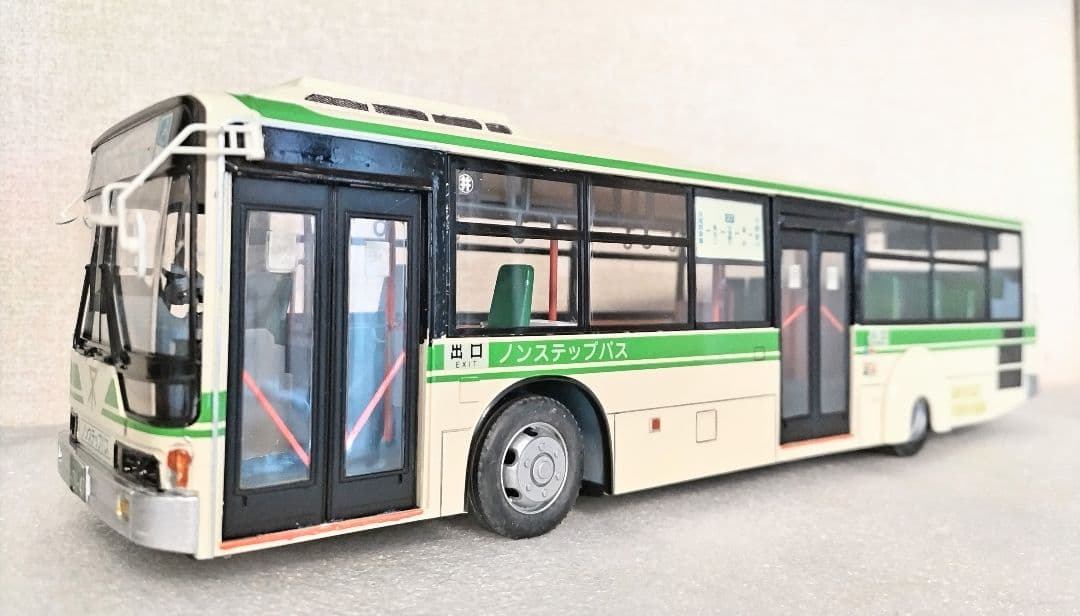 1/32 大阪市営バス(三菱ふそうエアロスター)素人組立品 - メルカリ