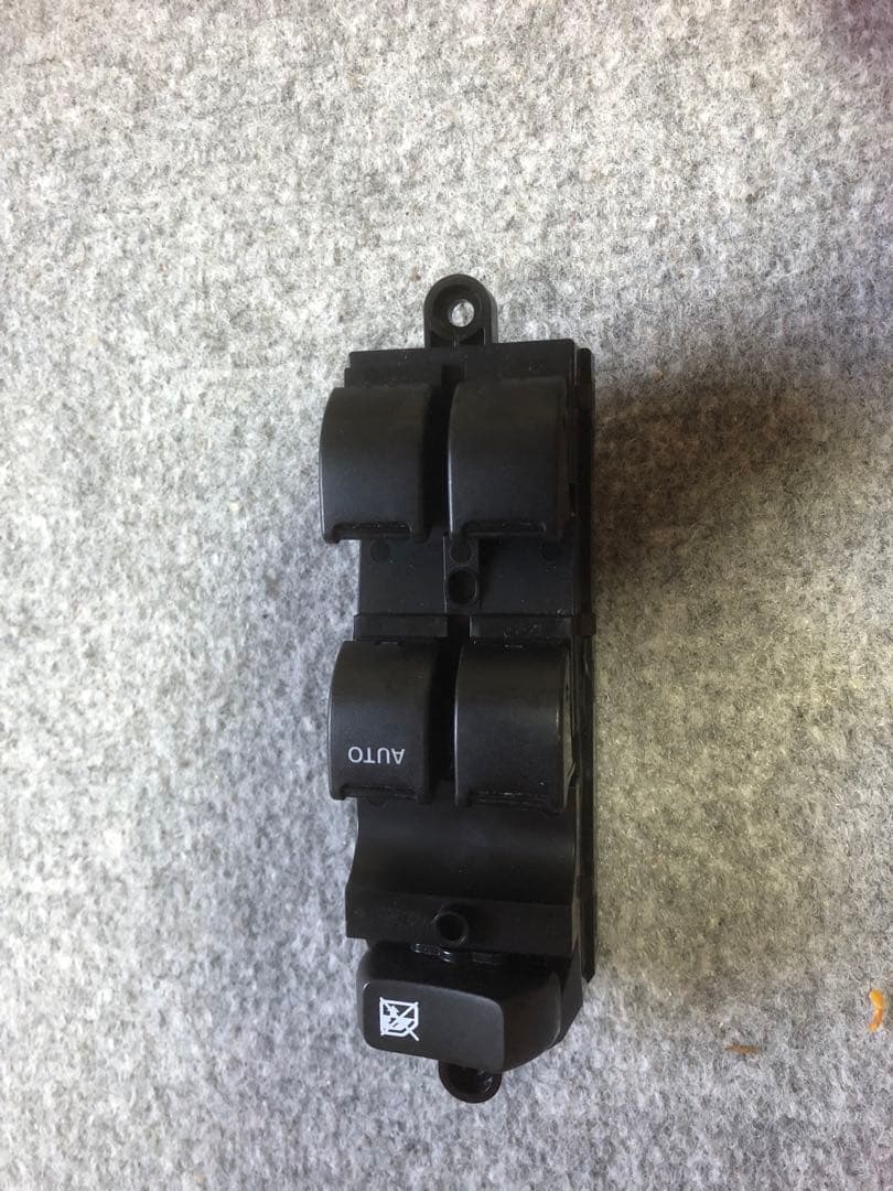 ハスラー 5AA-MR92S パワーウインドウスイッチ 37990-59S01 - メルカリ