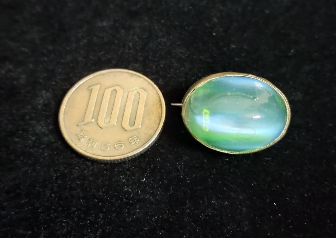 夜間飛行様専用 キャッツアイ古ガラスのレースピン アンティーク