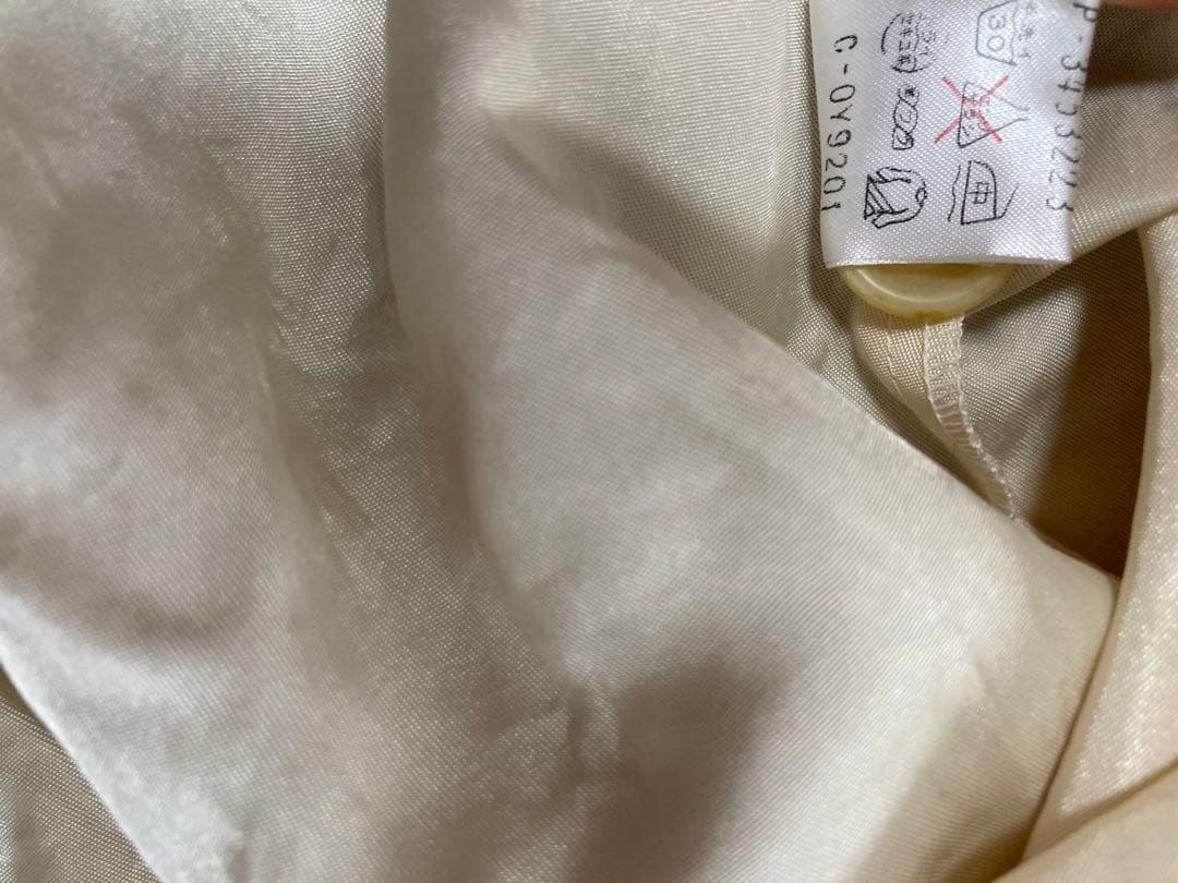 新品未使用】POTECHINO 花柄刺繍長袖エプロン 白色ベージュ ポテチーノ