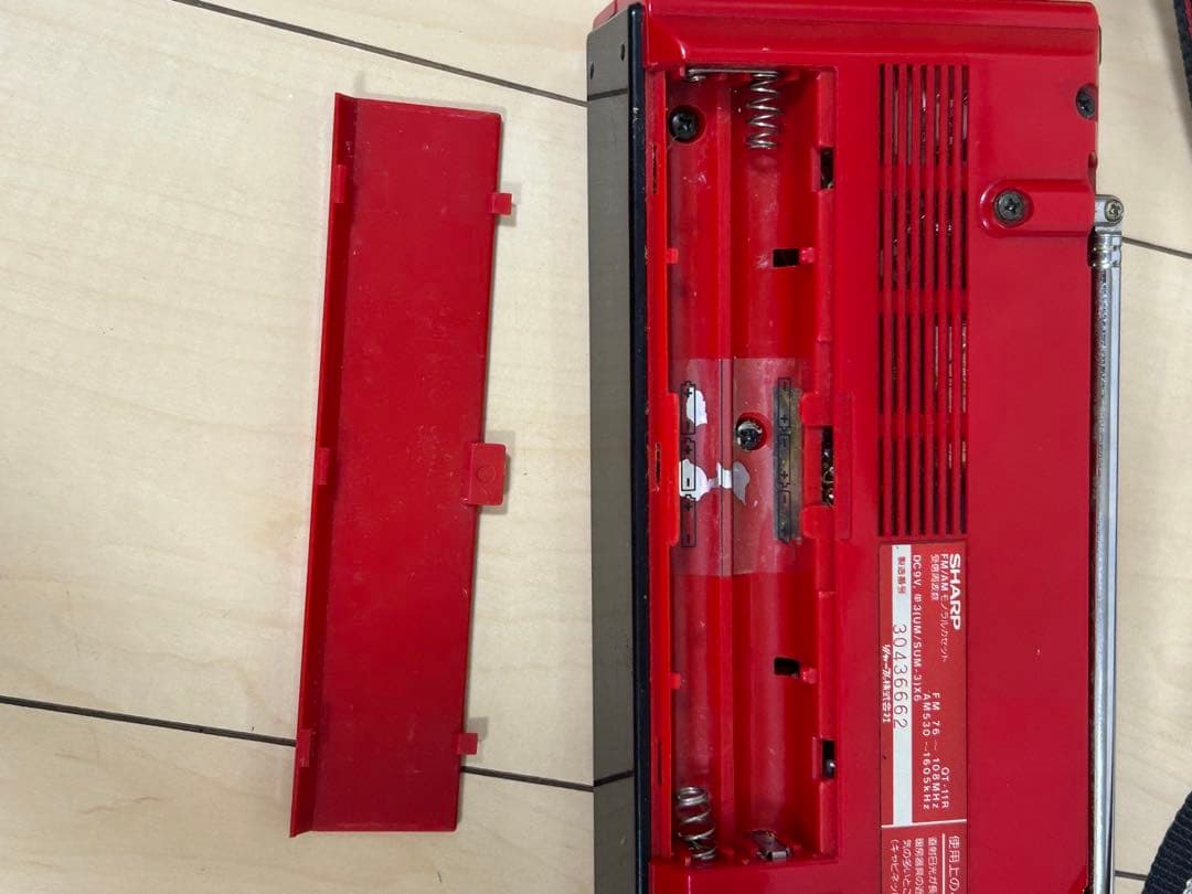 SHARP/シャープラジカセ QT-11R レトロ ラジオ モノラルカセット