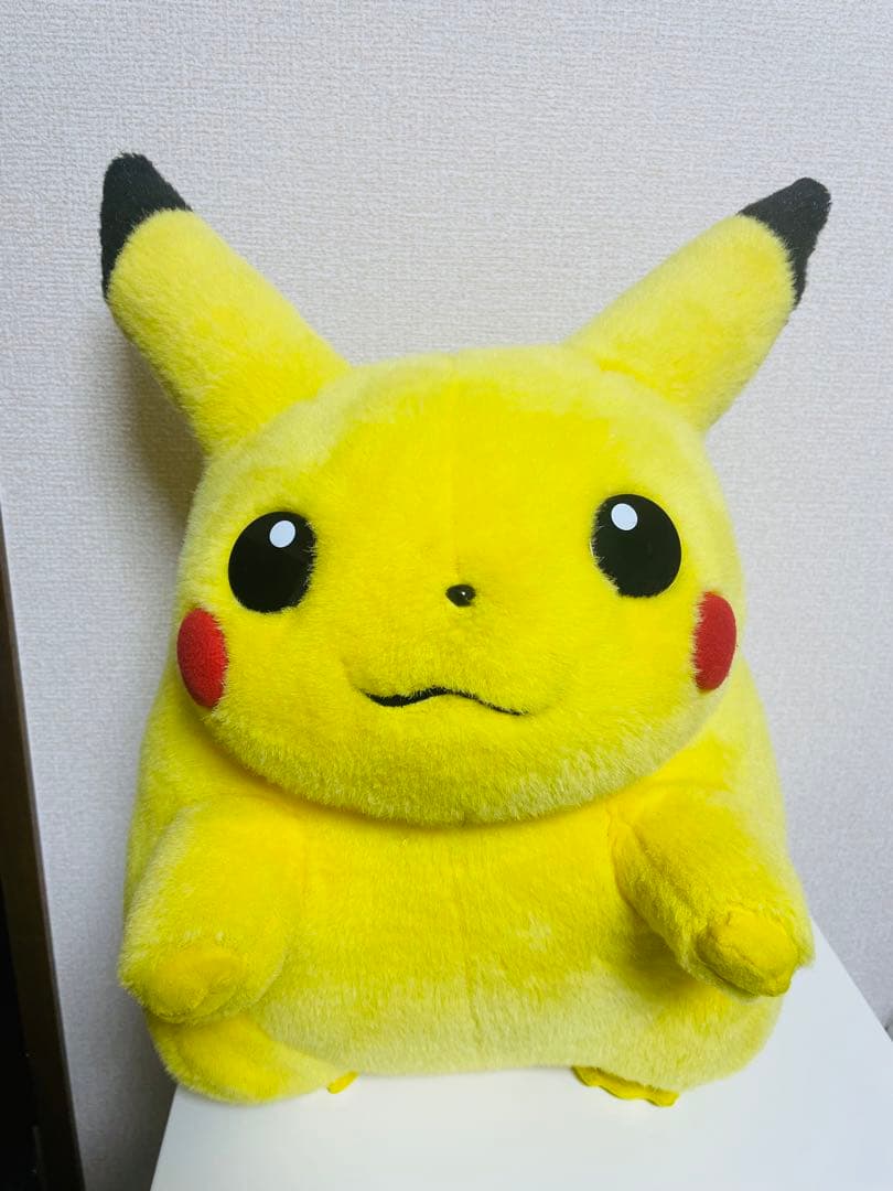 極美品】ピカチュウ TOMY 等身大ぬいぐるみ 初期 - メルカリ