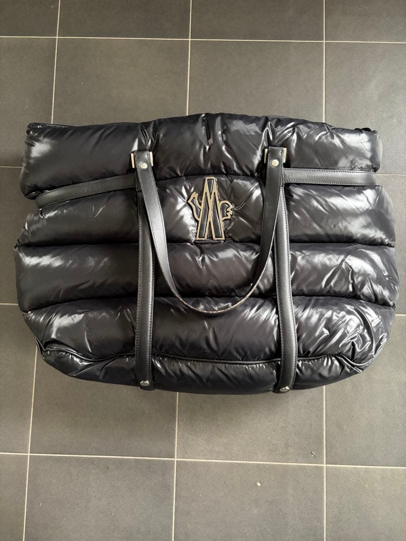 郵*)様 2000年代　MONCLER ダウンバッグ Moncler: Moncler + Rick Owens Spring/Summer 2026 'Brucolic' Luxury