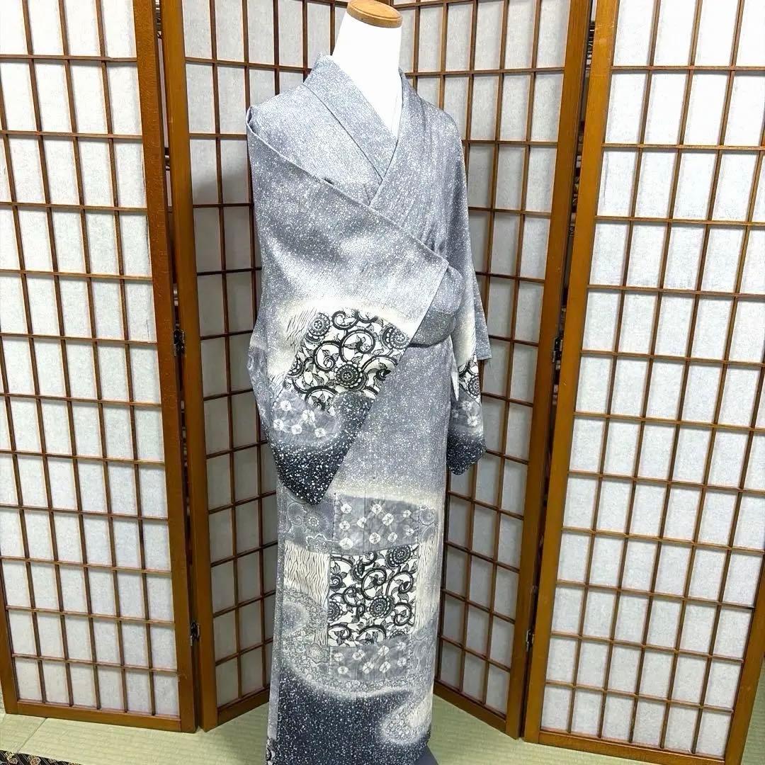 専用ページ　正絹　紬　付け下げ《流れ　花唐草》