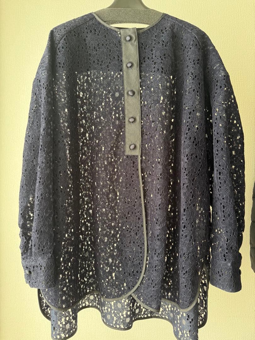 yori ヨリ フロッキーレースシャツ ネイビー - メルカリ