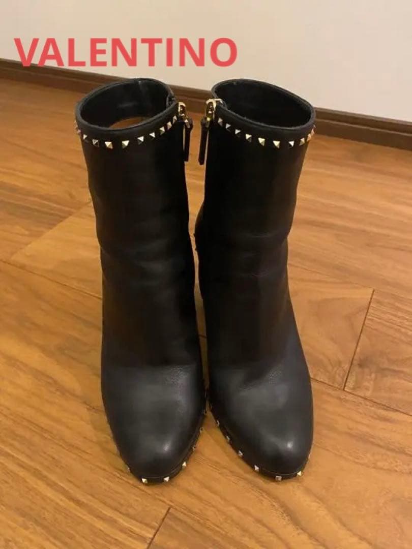SALE♪超美品VALENTINO ショートブーツ VALENTINO】ヴァレンティノ スエード アンクルブーツ (VALENTINO
