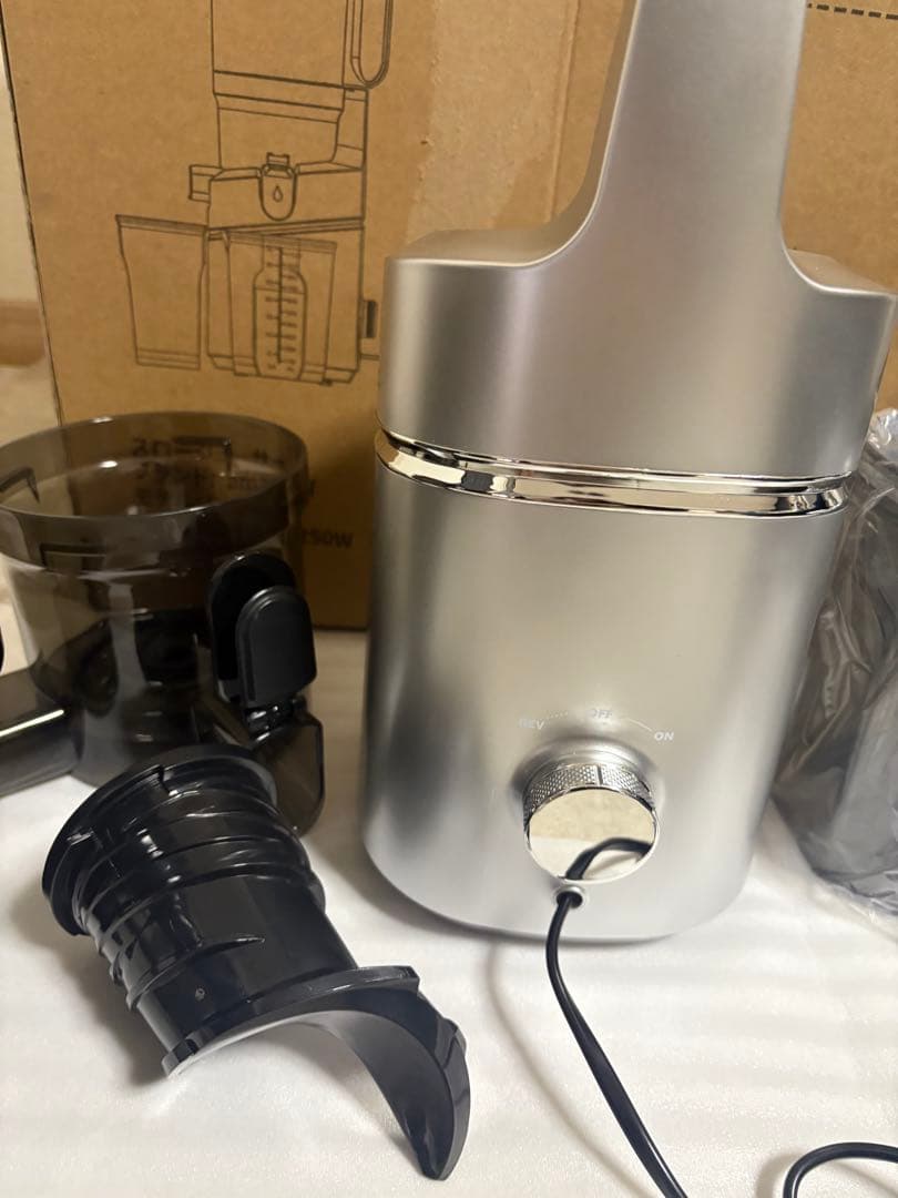 スロージューサー　1.8L 大容量　ジューサー　果物　野菜　コールドプレス