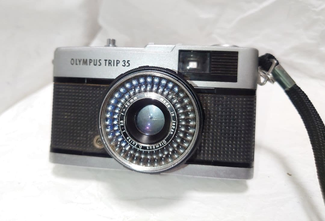 ☆人気！超美品☆OLYMPUS TRIP 35 40mm F2.8 赤ベロOK - メルカリ