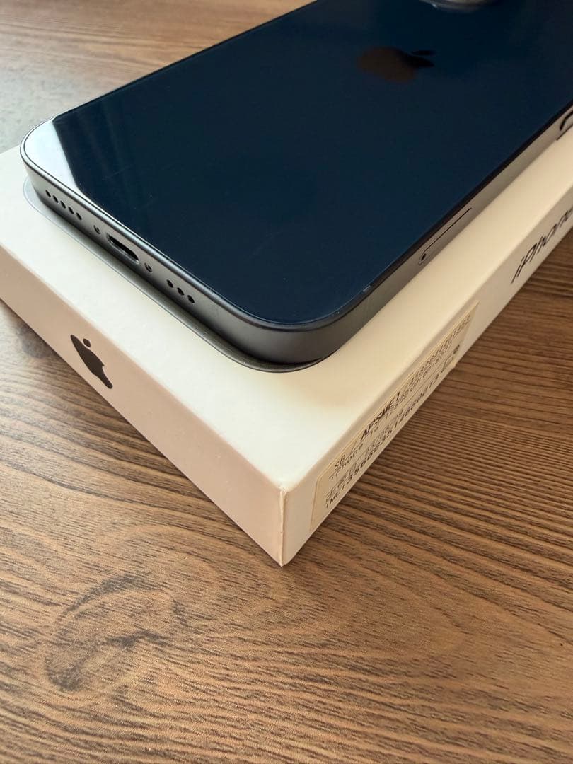 《 極美品 》Apple iPhone 14 本体 ミッドナイトカラー